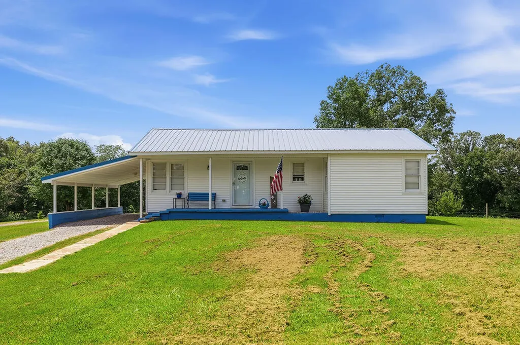 3801 N Wadesboro Road Benton KY 42025