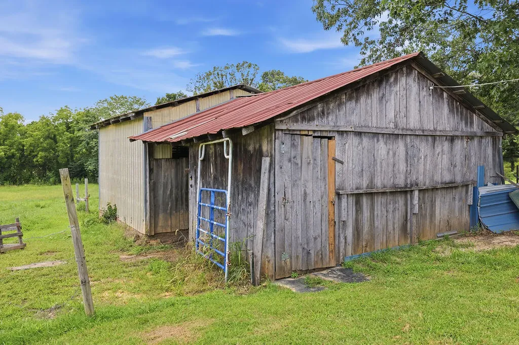 3801 N Wadesboro Road Benton KY 42025