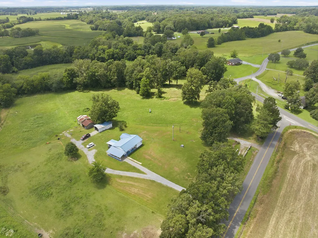 3801 N Wadesboro Road Benton KY 42025