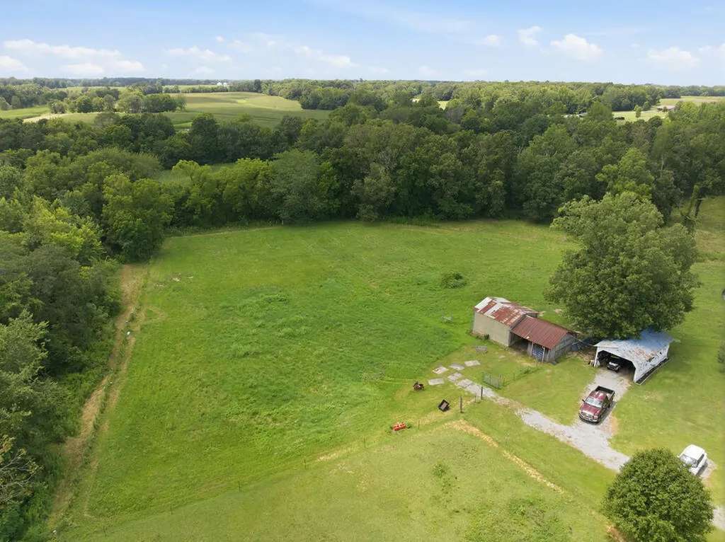 3801 N Wadesboro Road Benton KY 42025