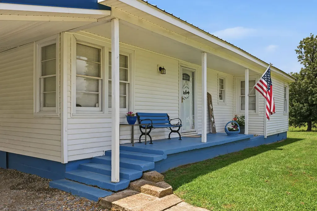 3801 N Wadesboro Road Benton KY 42025