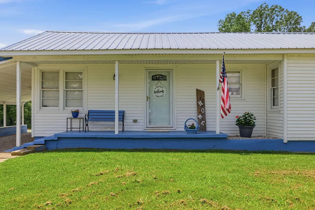 3801 N Wadesboro Road Benton KY 42025