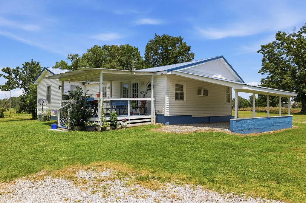 3801 N Wadesboro Road Benton KY 42025