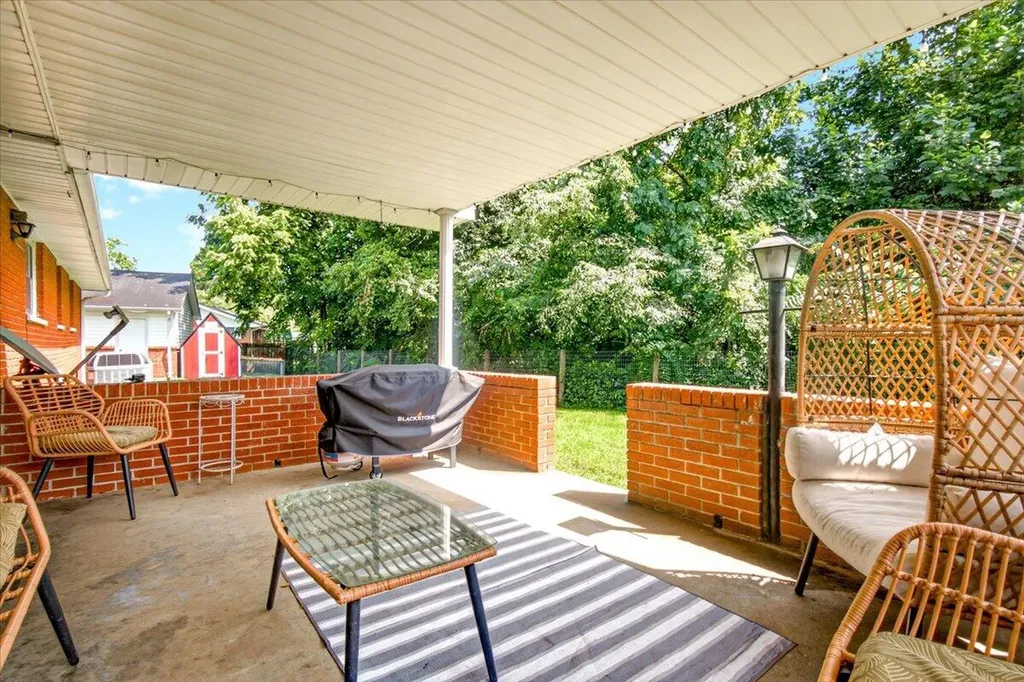 1398 S Wilderness Road Mt Vernon KY 40456