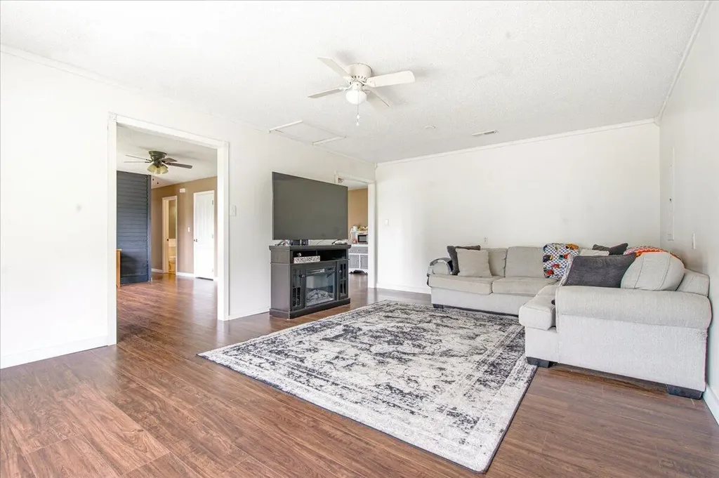 56 Alder Court London KY 40744