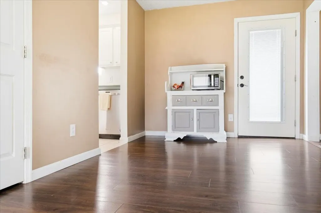 56 Alder Court London KY 40744