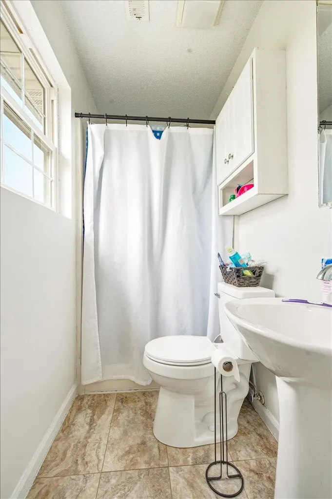 56 Alder Court London KY 40744