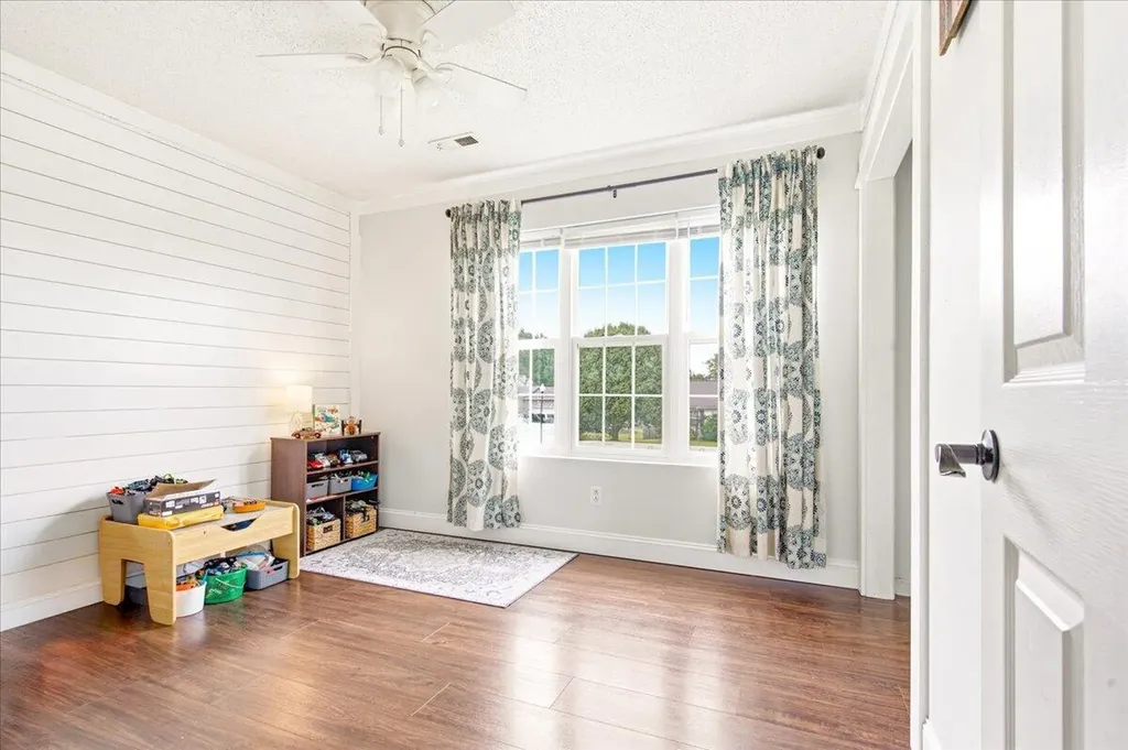 56 Alder Court London KY 40744