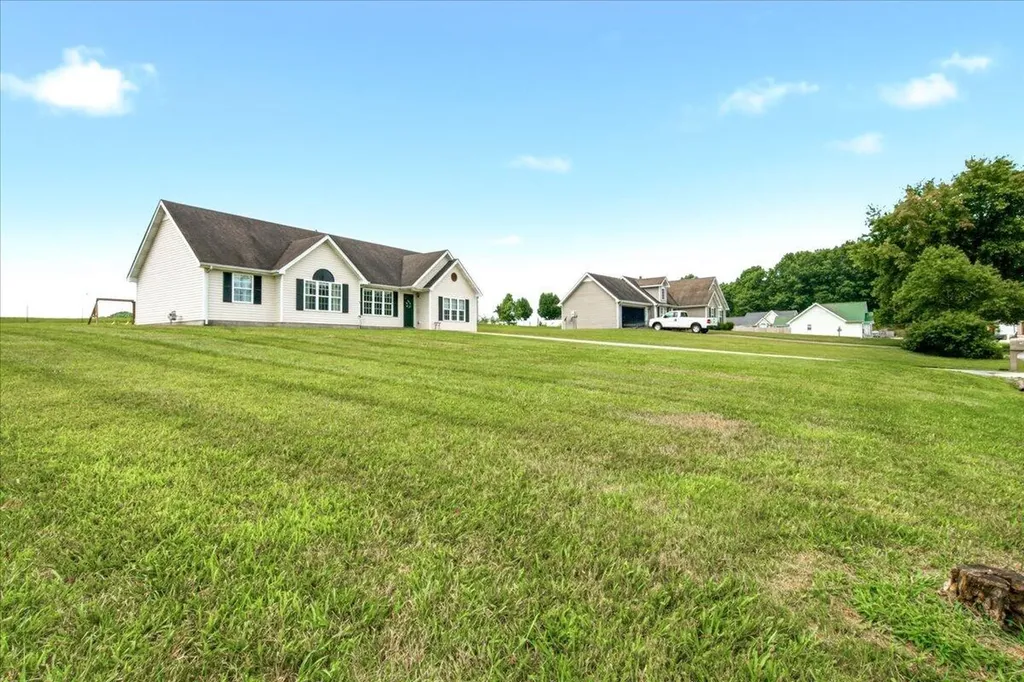 56 Alder Court London KY 40744