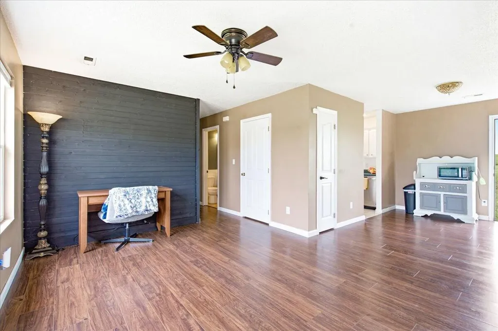56 Alder Court London KY 40744