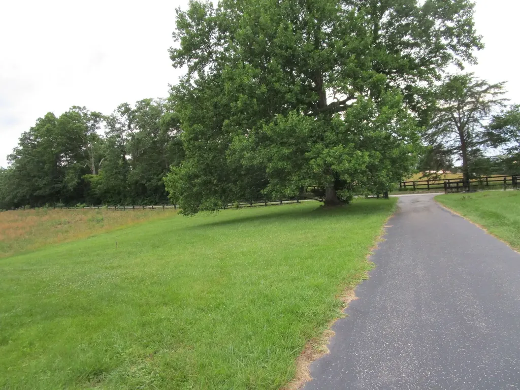 44 Happy Top Road Clay City KY 40312
