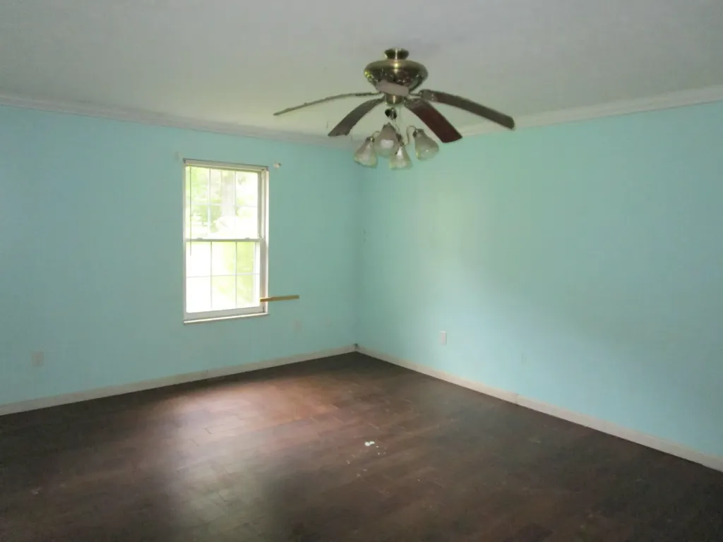 44 Happy Top Road Clay City KY 40312