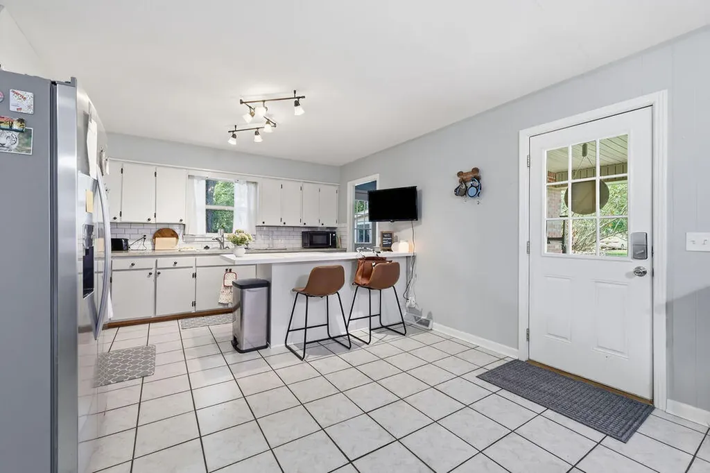 1639 Catalina Drive Murray KY 42071