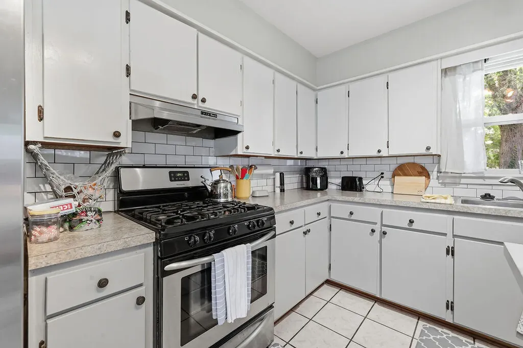 1639 Catalina Drive Murray KY 42071