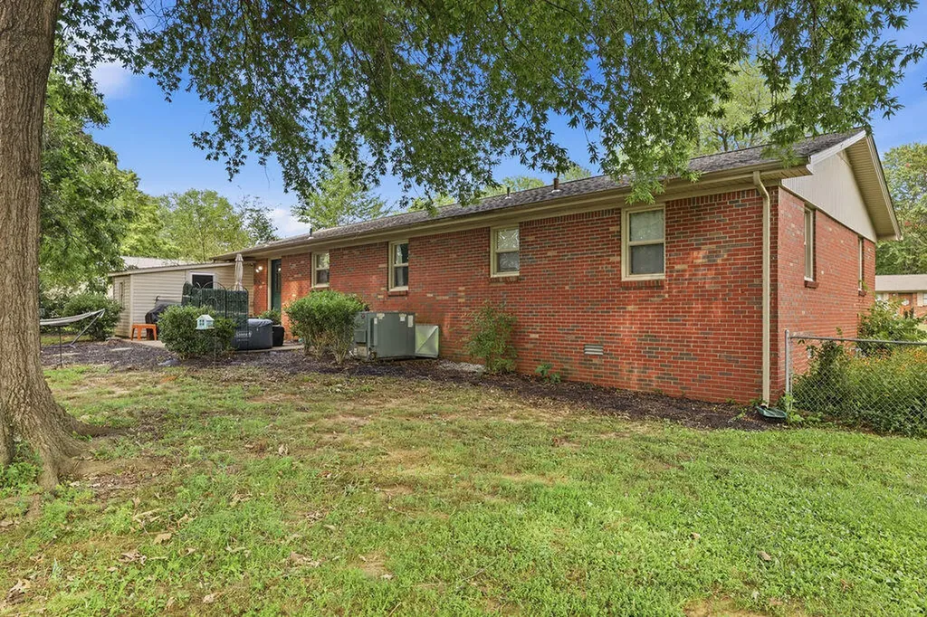 1639 Catalina Drive Murray KY 42071