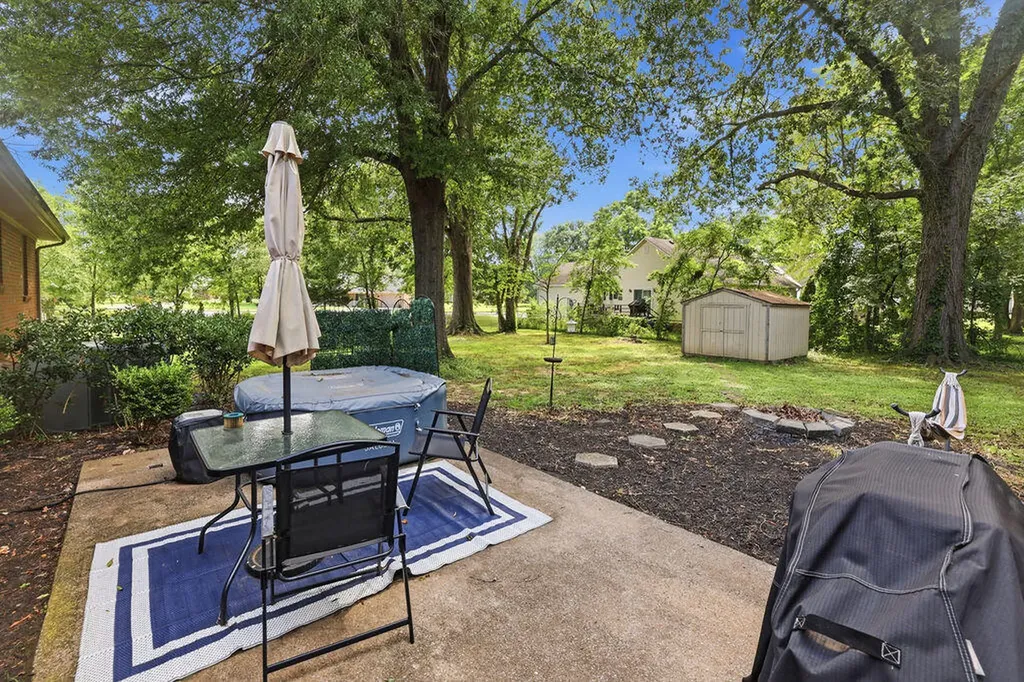 1639 Catalina Drive Murray KY 42071