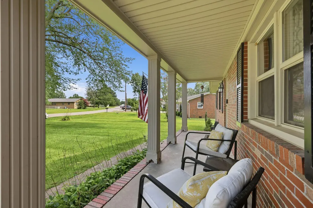 1639 Catalina Drive Murray KY 42071