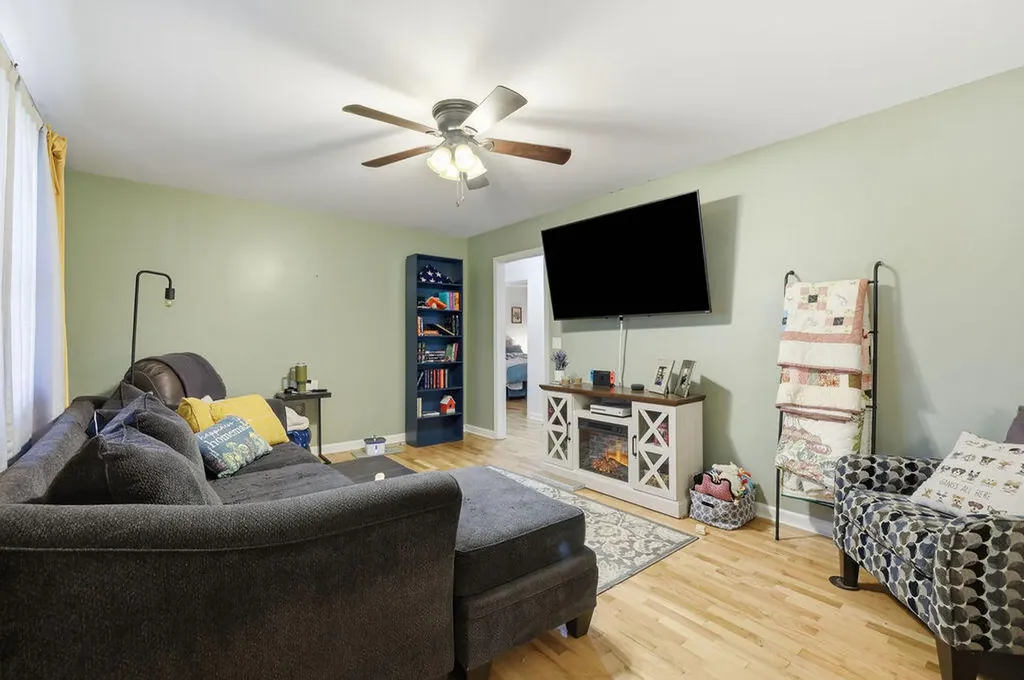1639 Catalina Drive Murray KY 42071