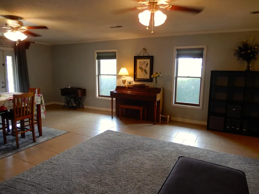 1875 State Route 384 Mayfield KY 42066