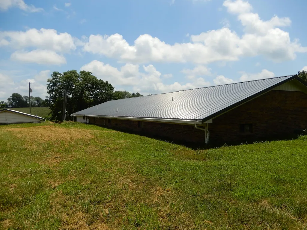 1875 State Route 384 Mayfield KY 42066