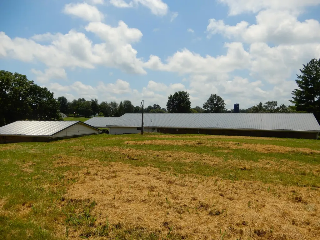 1875 State Route 384 Mayfield KY 42066