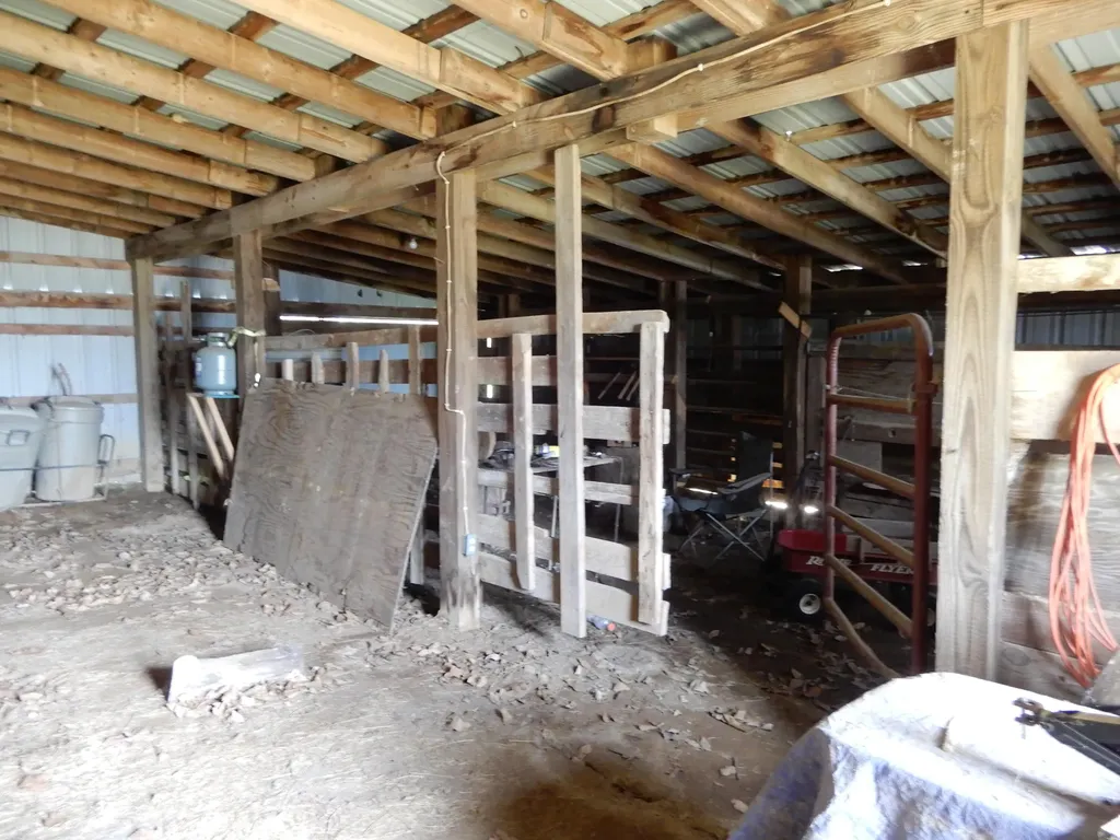 1875 State Route 384 Mayfield KY 42066