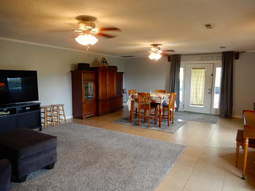 1875 State Route 384 Mayfield KY 42066