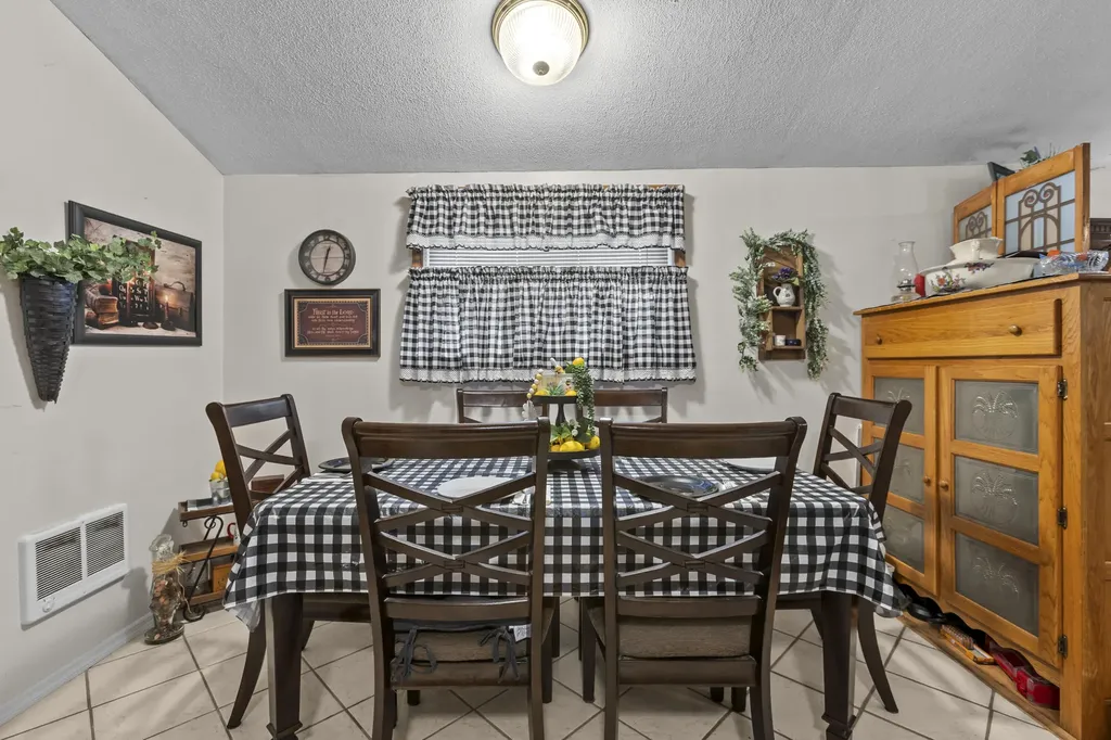 7055 Maysville Road Carlisle KY 40311