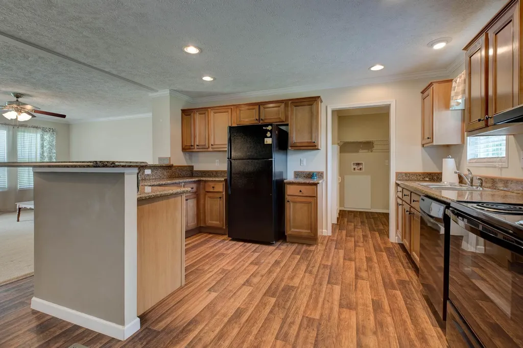 422 S Queen Street Mt Sterling KY 40353