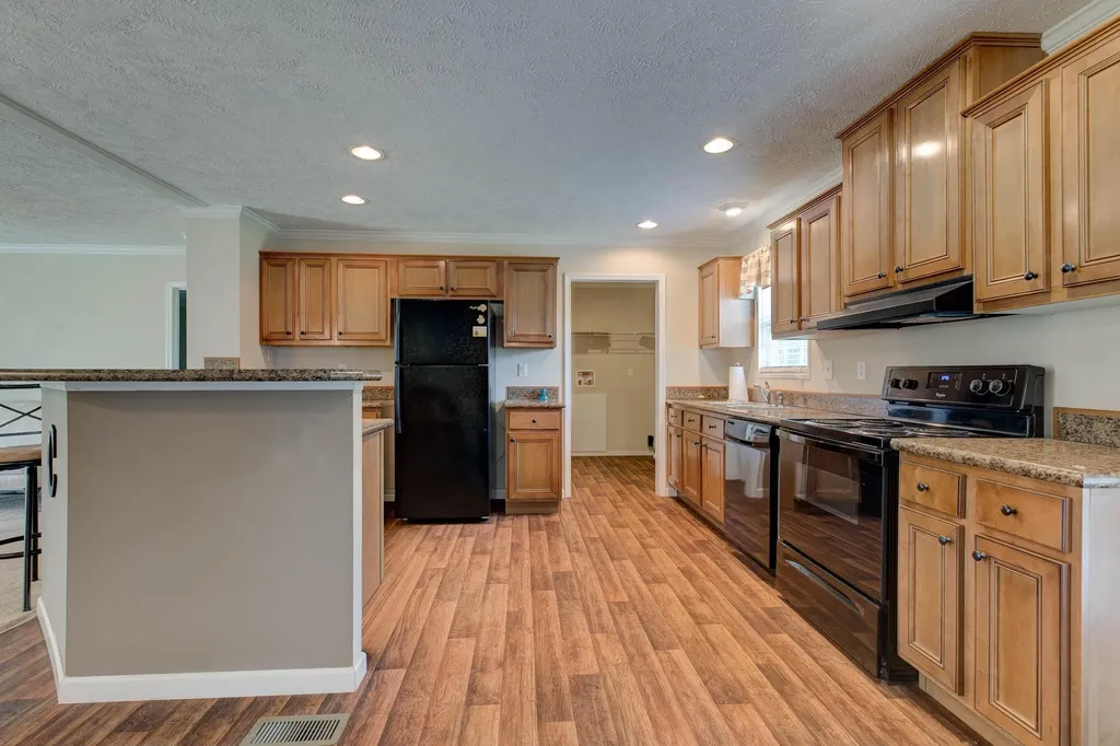 422 S Queen Street Mt Sterling KY 40353