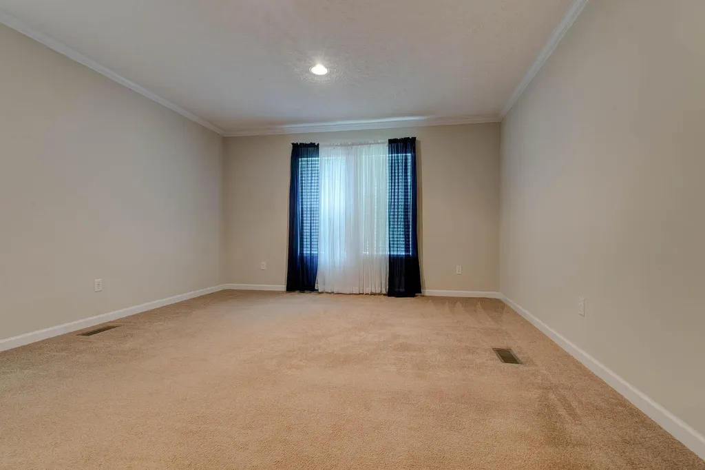 422 S Queen Street Mt Sterling KY 40353