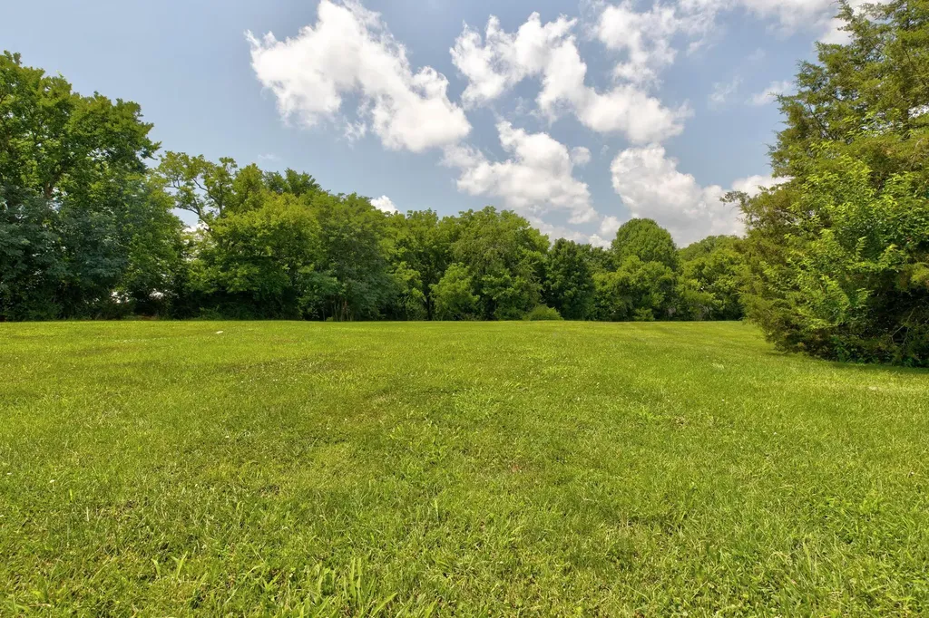 422 S Queen Street Mt Sterling KY 40353