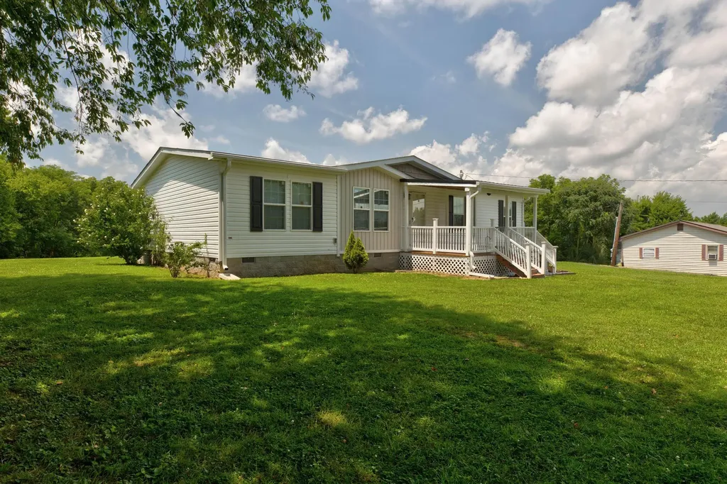 422 S Queen Street Mt Sterling KY 40353