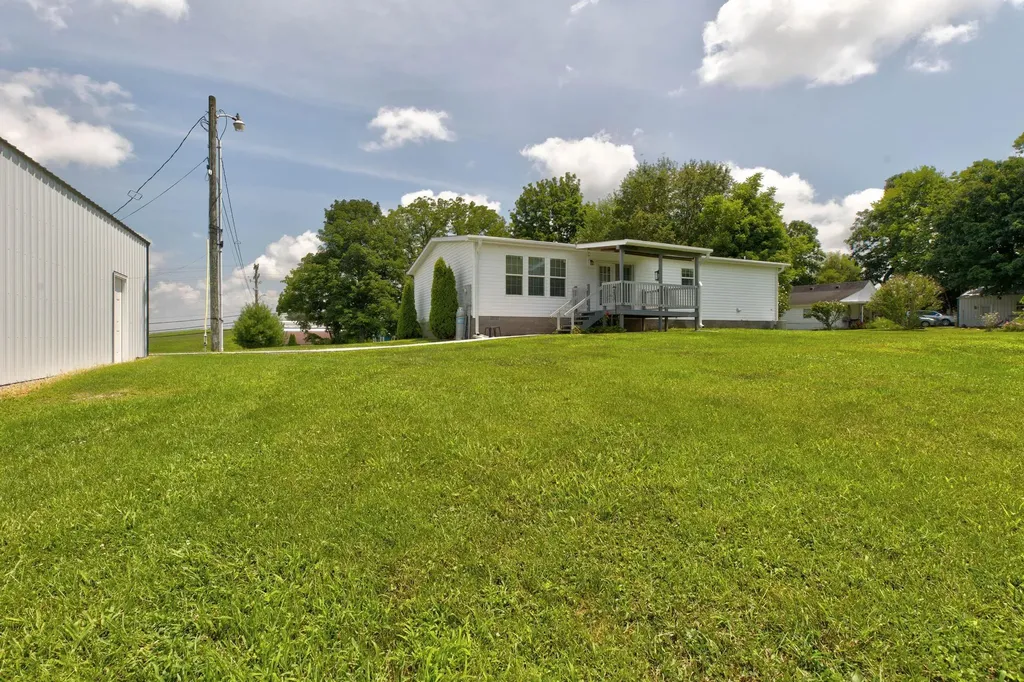 422 S Queen Street Mt Sterling KY 40353
