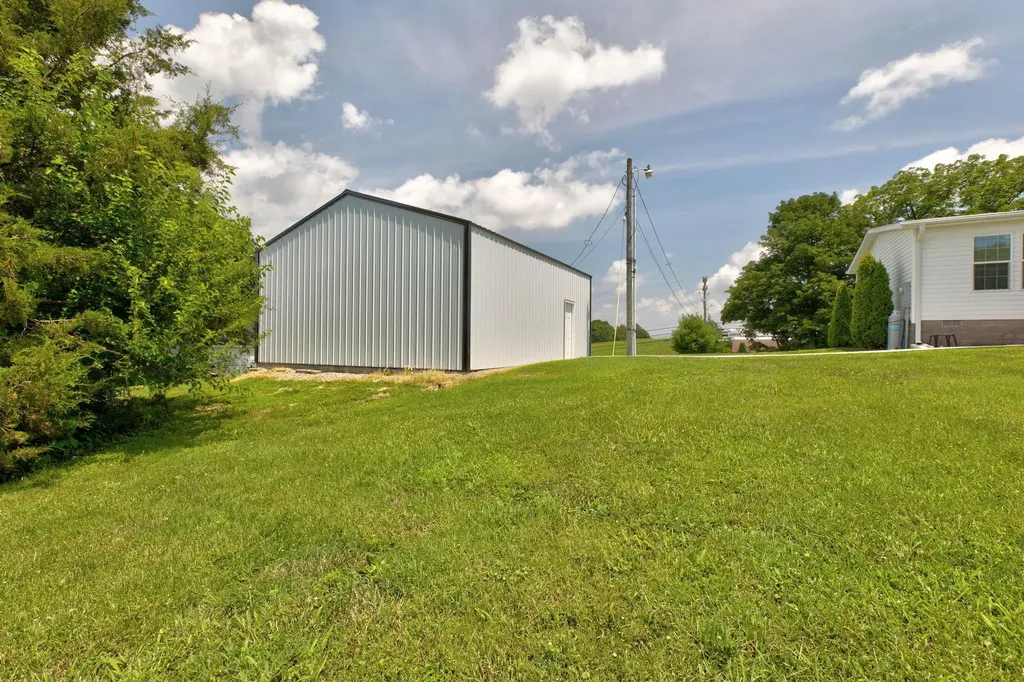 422 S Queen Street Mt Sterling KY 40353