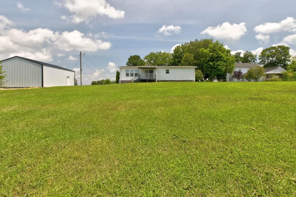422 S Queen Street Mt Sterling KY 40353