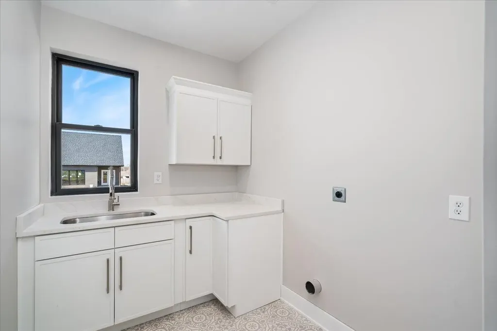 815 Bellerive Boulevard Nicholasville KY 40356