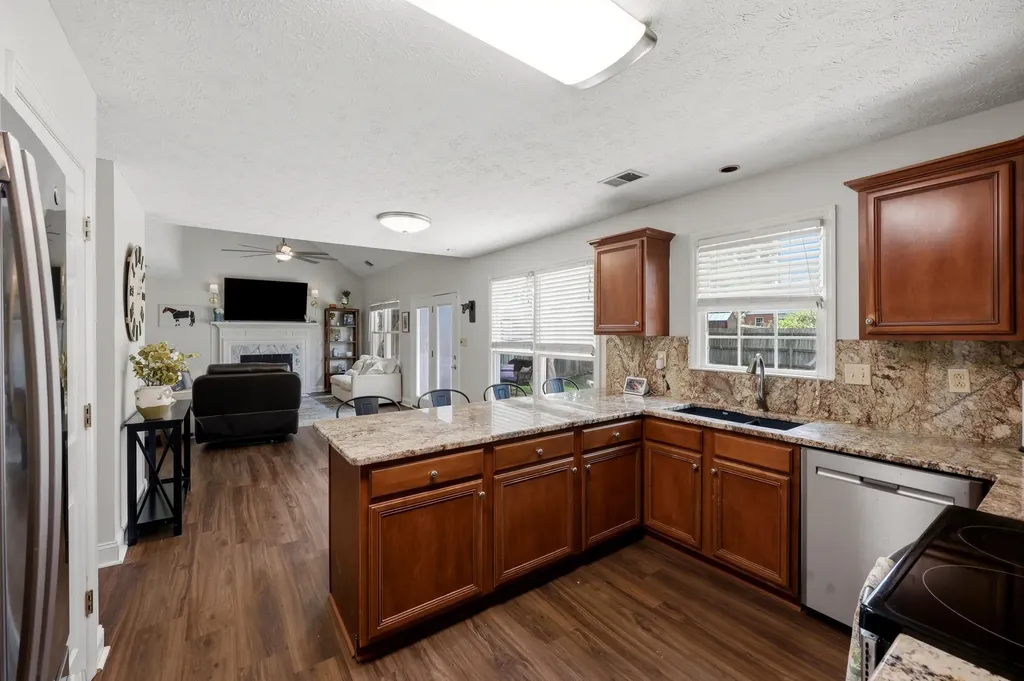 805 Willow Oak Circle Lexington KY 40514