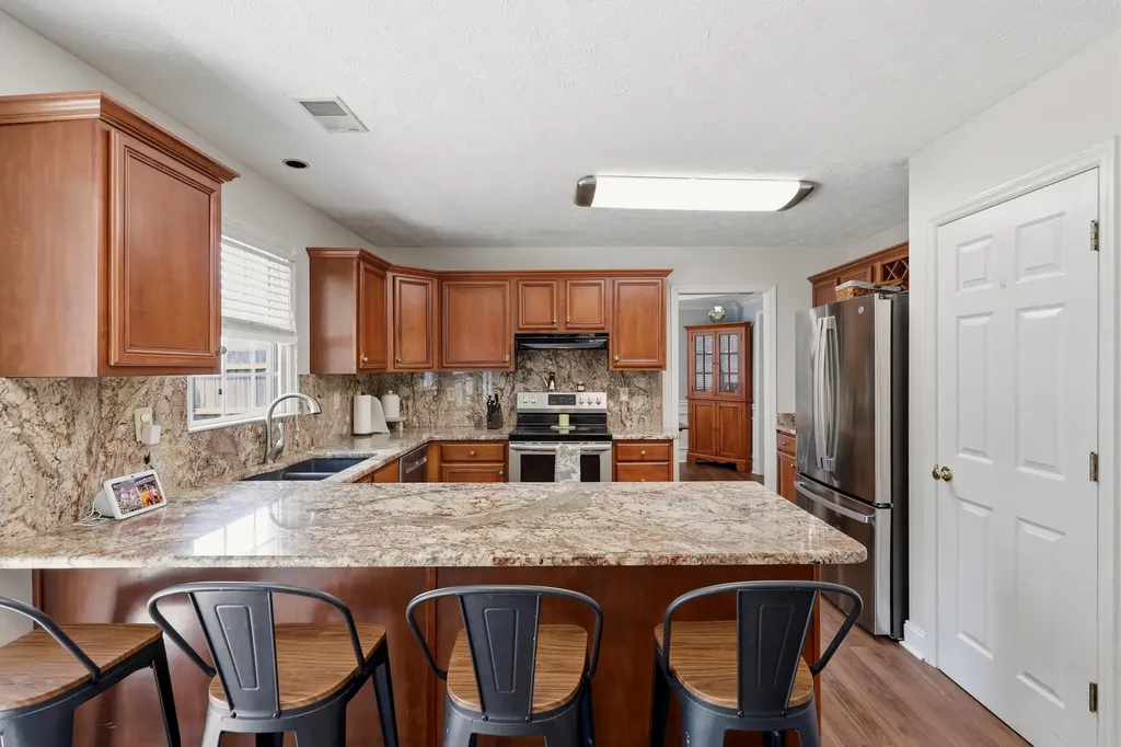 805 Willow Oak Circle Lexington KY 40514