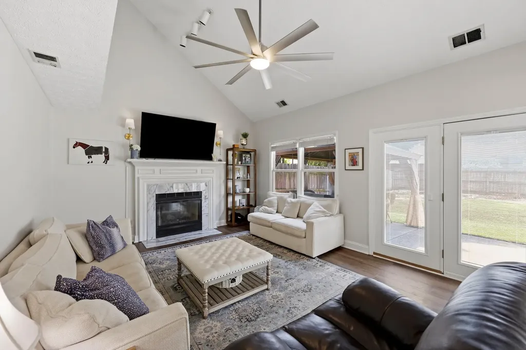 805 Willow Oak Circle Lexington KY 40514