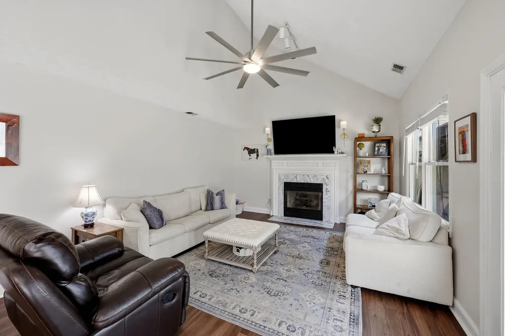 805 Willow Oak Circle Lexington KY 40514