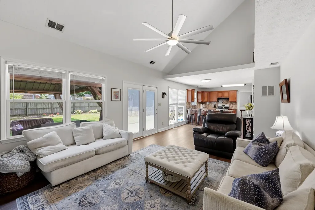 805 Willow Oak Circle Lexington KY 40514