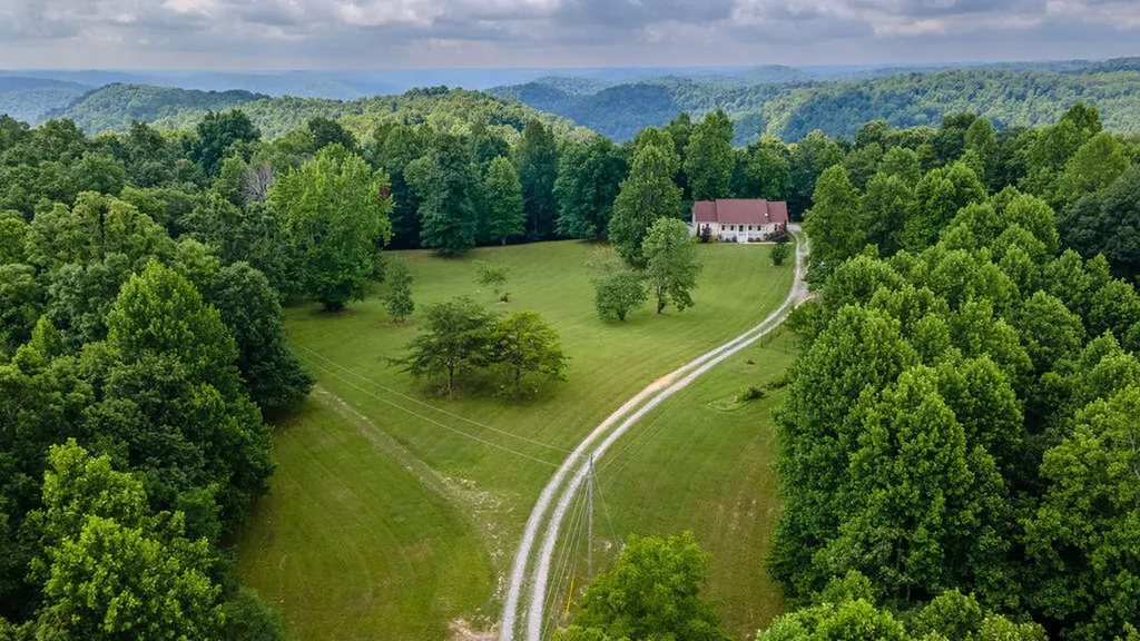 3152 Tipton Road Ravenna KY 40472