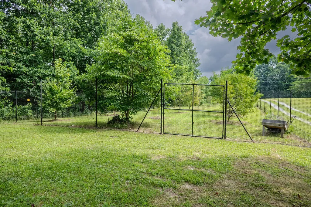 3152 Tipton Road Ravenna KY 40472