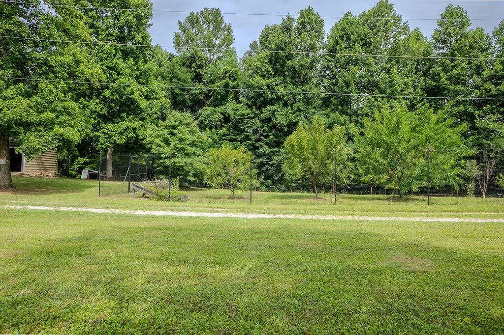 3152 Tipton Road Ravenna KY 40472