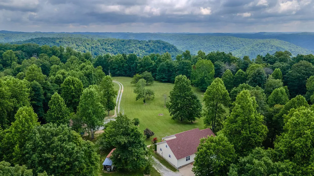 3152 Tipton Road Ravenna KY 40472