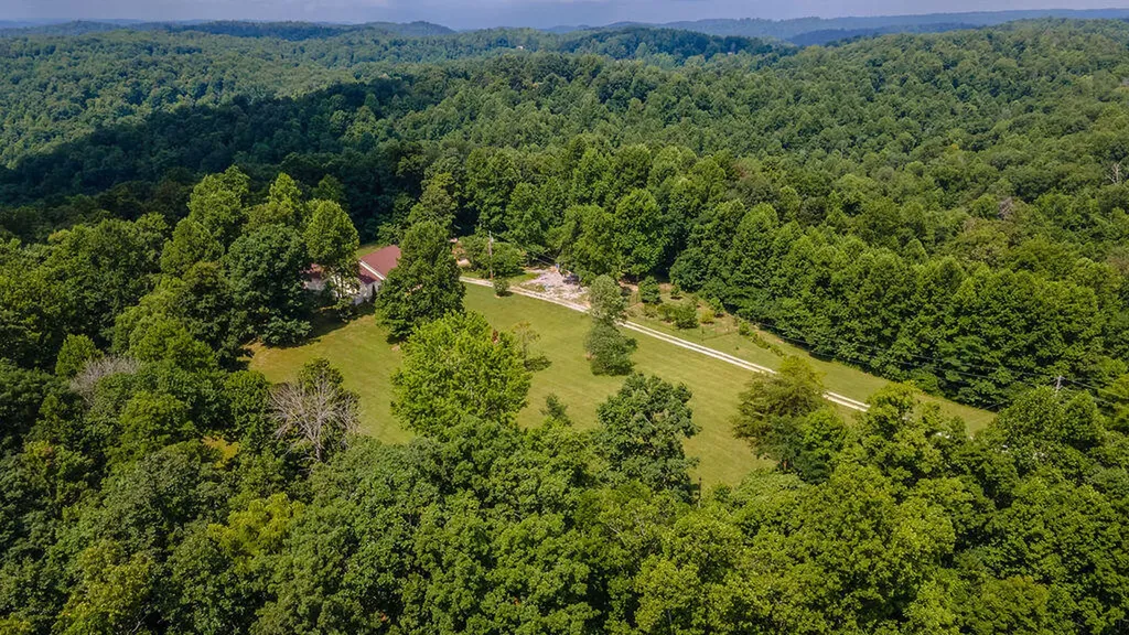3152 Tipton Road Ravenna KY 40472