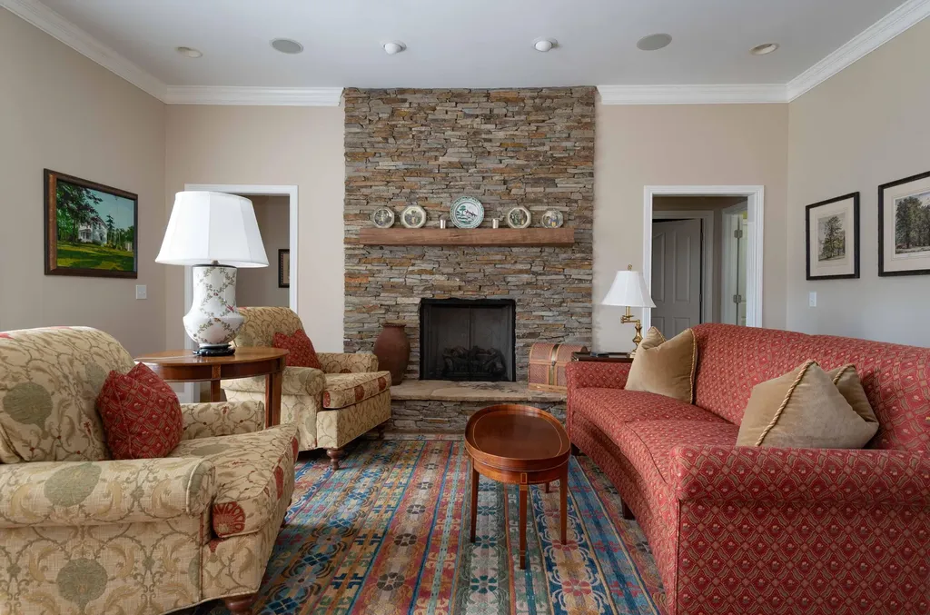 333 Foxtail Road Versailles KY 40383
