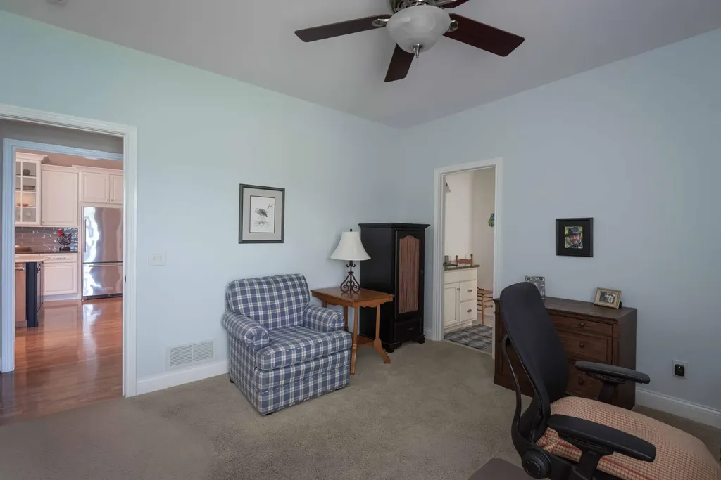 333 Foxtail Road Versailles KY 40383