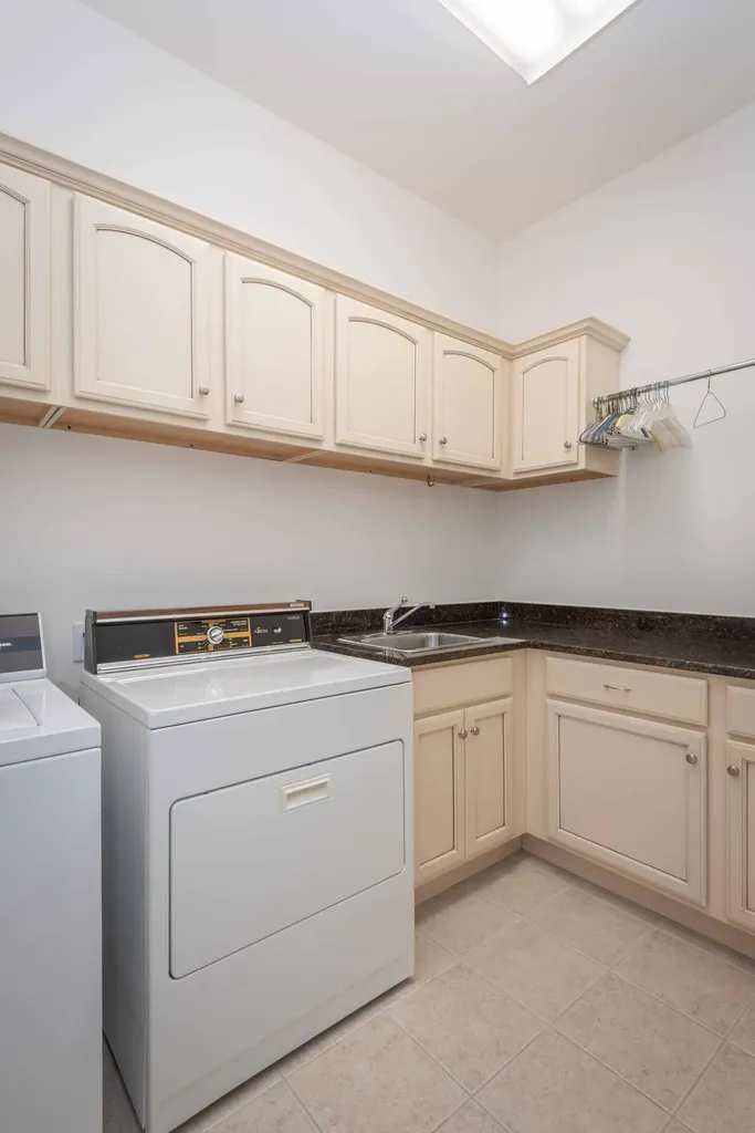 333 Foxtail Road Versailles KY 40383